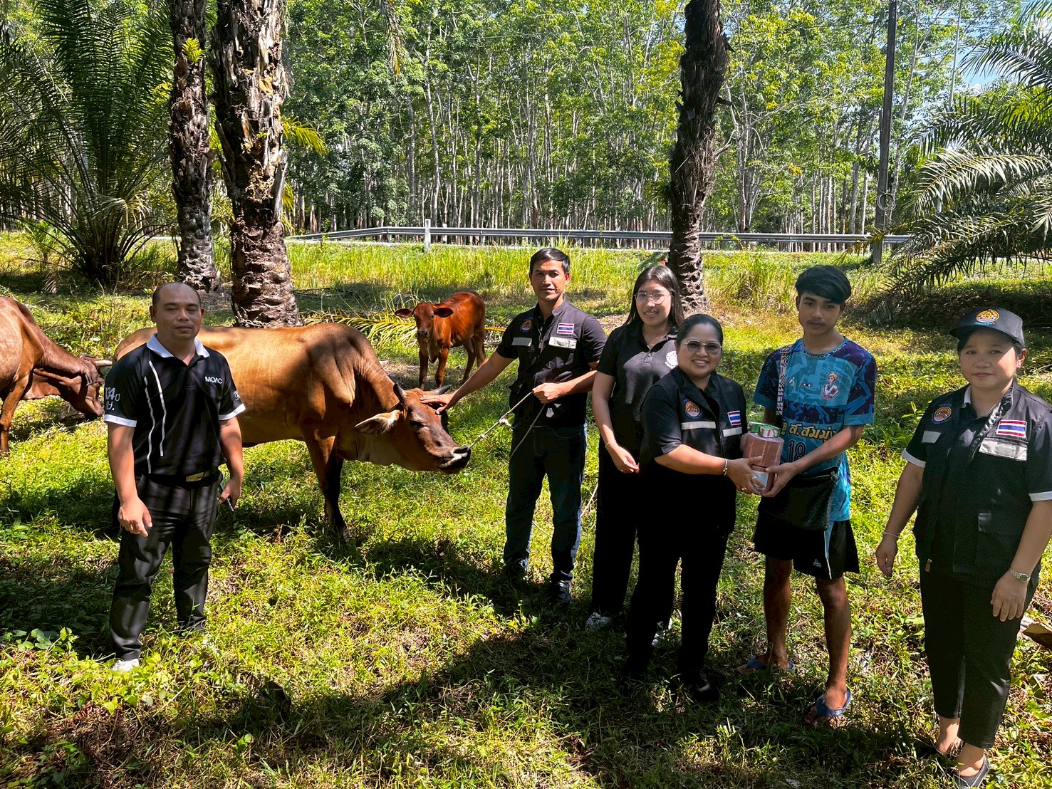 LINE ALBUM 230469 tidtam kho phra rach than thkhk.kheaphnm 260423 6 0