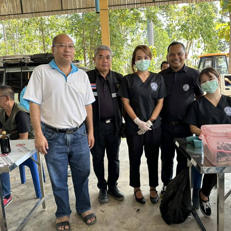 วันที่ 23 มีนาคม 2569 ส่วนสุขภาพสัตว์เข้าร่วมโครงการหน่วยบำบัดทุกข์ บำรุงสุข สร้างรอยยิ้มให้ประชาชน ณ จังหวัดสุราษฎร์ธานี