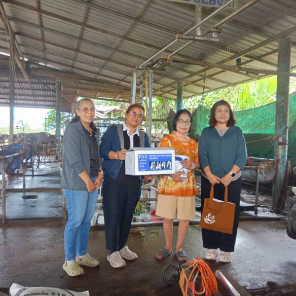  ตรวจเยี่ยมเกษตรกรผู้เลี้ยงโคนมในพื้นที่อำเภอปะทิว